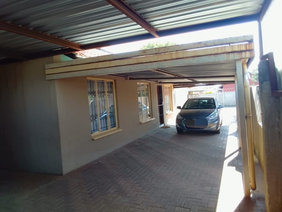 To Let 3 Bedroom Property for Rent in Boitekong North West